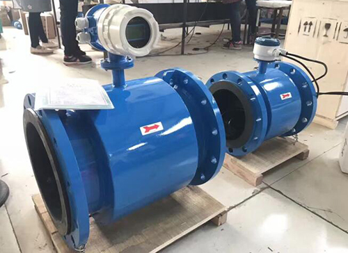 dn700電磁流量計產(chǎn)品圖